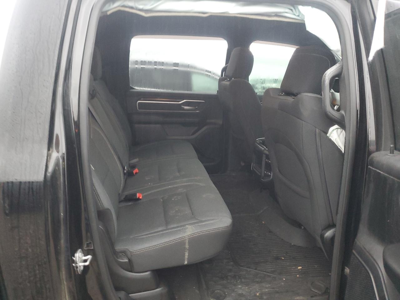 2021 RAM 1500 - Image 10