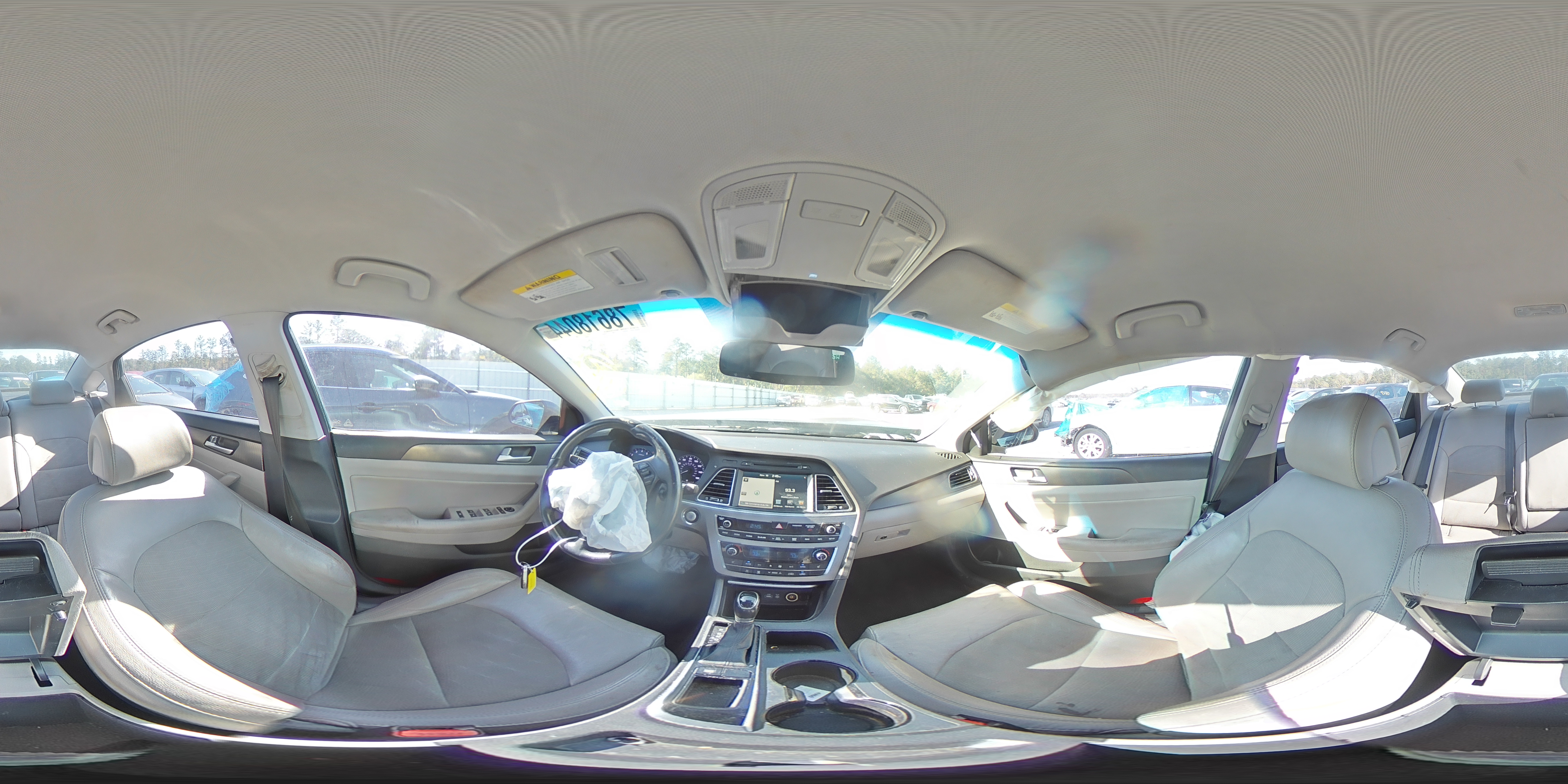 2015 Hyundai Sonata - Image 13