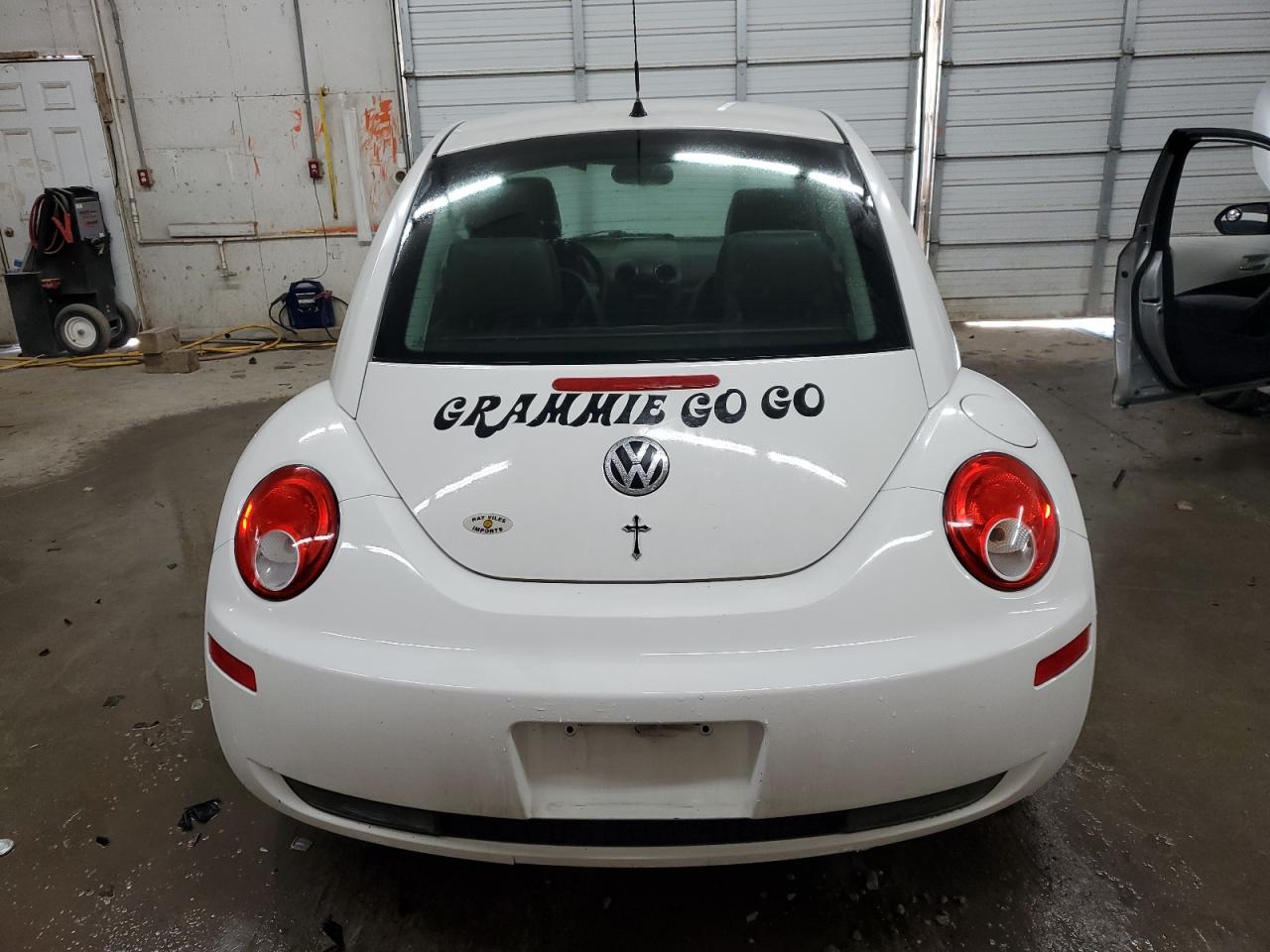 2009 Volkswagen New Beetle S VIN: 3VWPW31C29M511143 Lot: 80123514