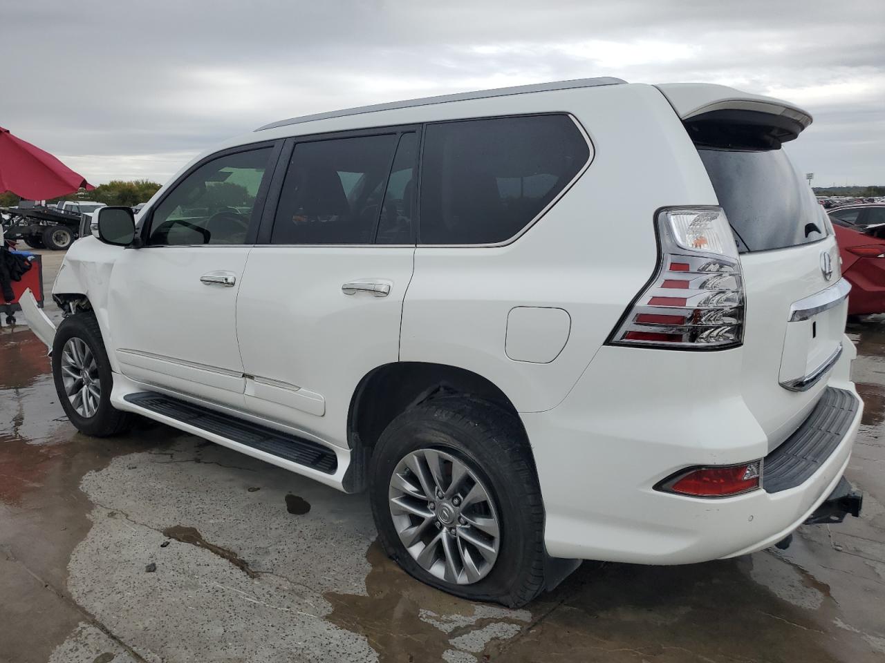 2014 Lexus GX - Image 2