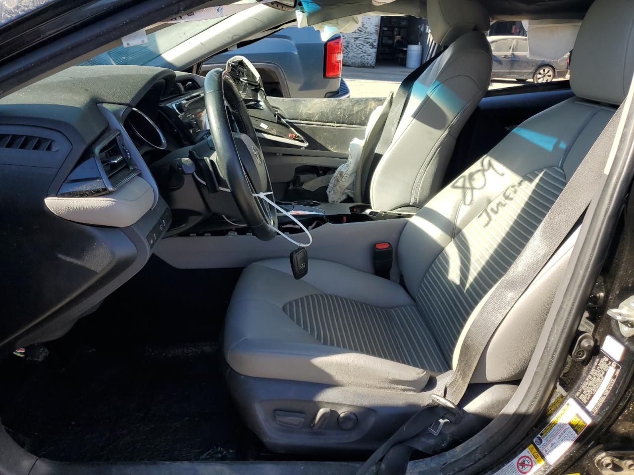 2019 Toyota Camry - Image 7