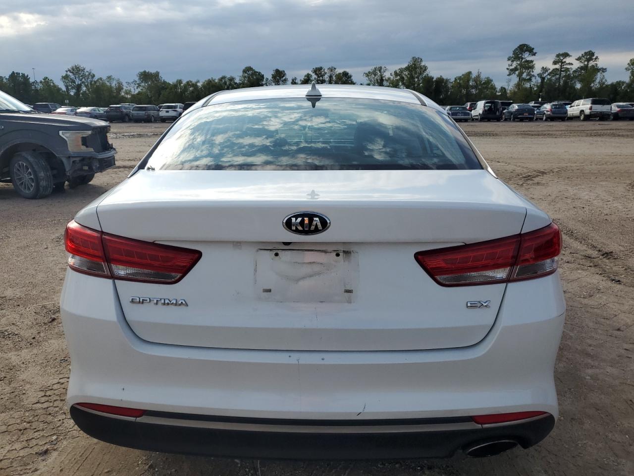 2016 Kia Optima Ex VIN: 5XXGU4L36GG057554 Lot: 79558404