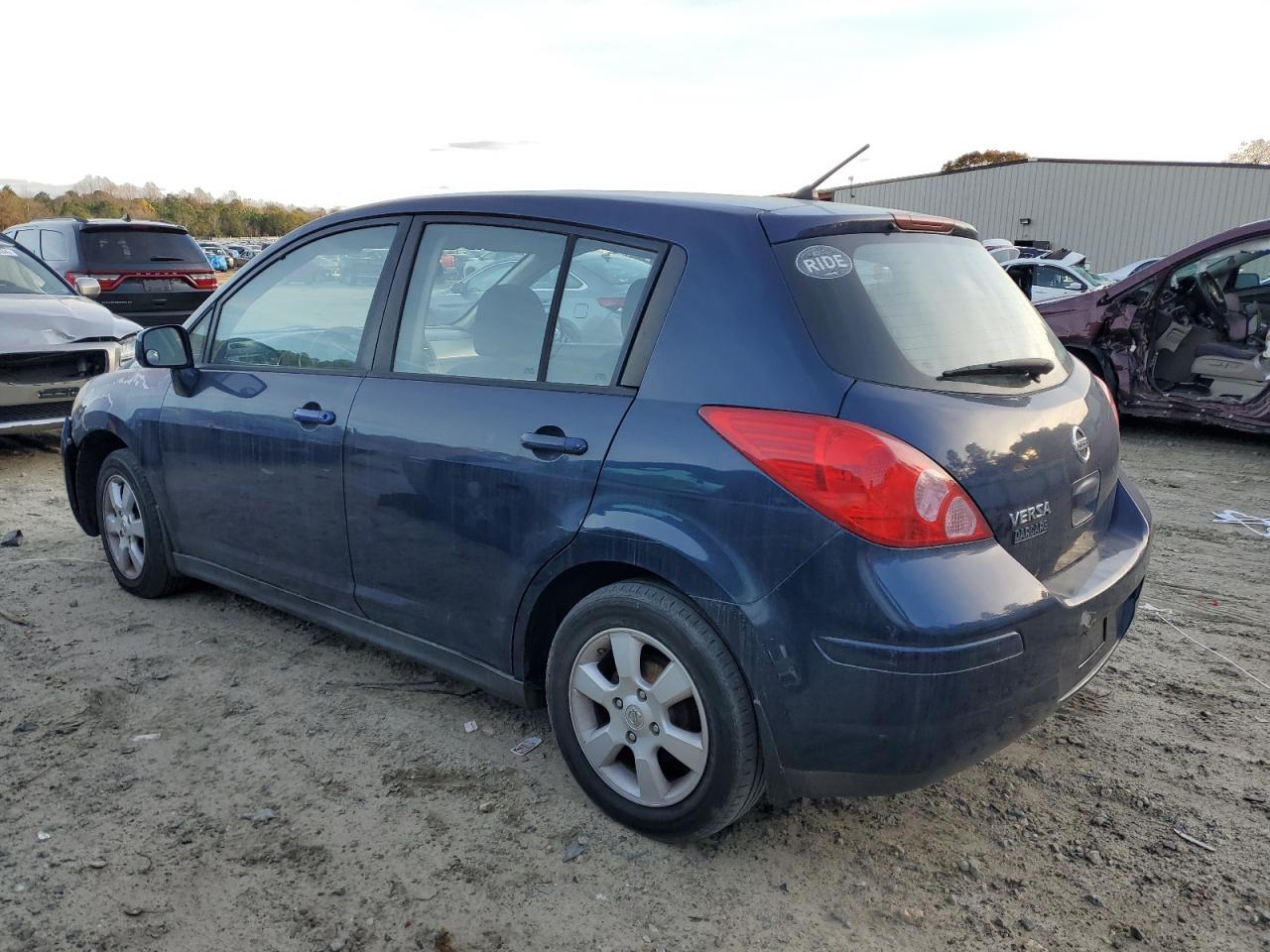 2008 Nissan Versa - Image 2