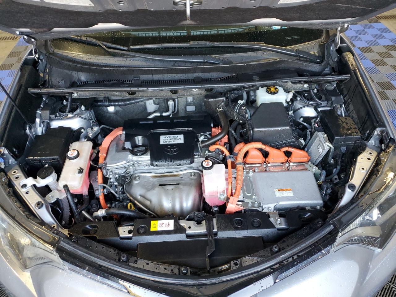2017 Toyota RAV 4 - Image 12