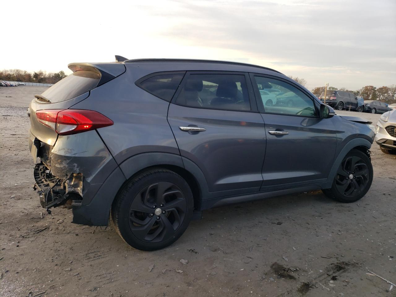 2016 Hyundai Tucson - Image 3