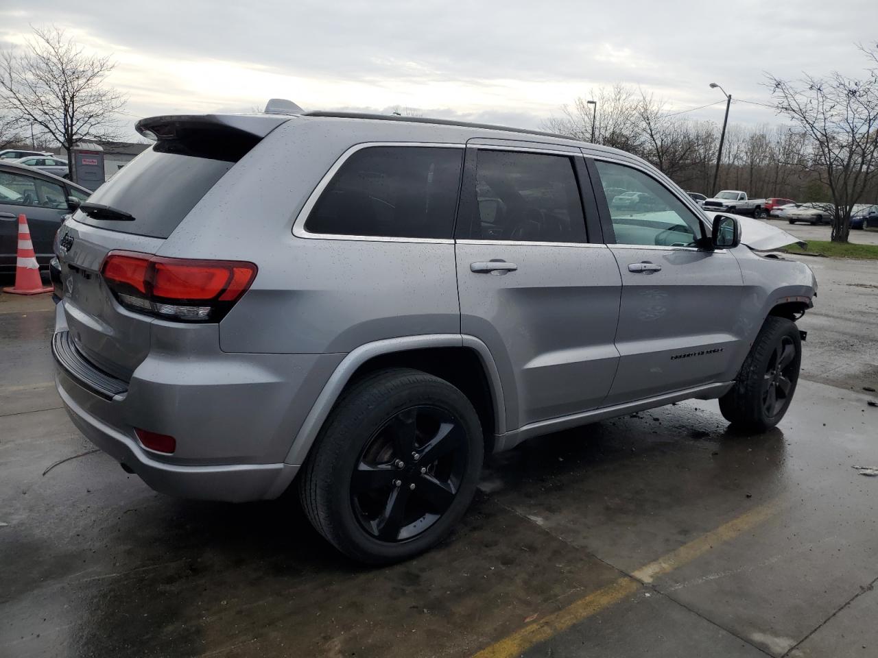 2015 Jeep Grand Cherokee - Image 3