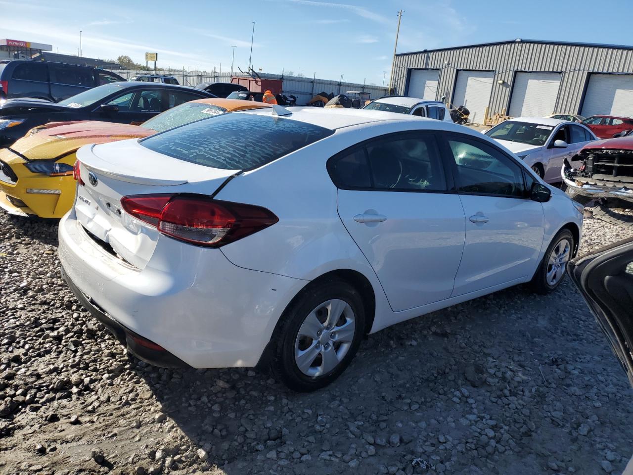 2017 Kia Forte - Image 3
