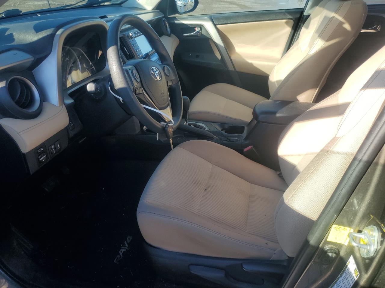 2014 Toyota RAV 4 - Image 7