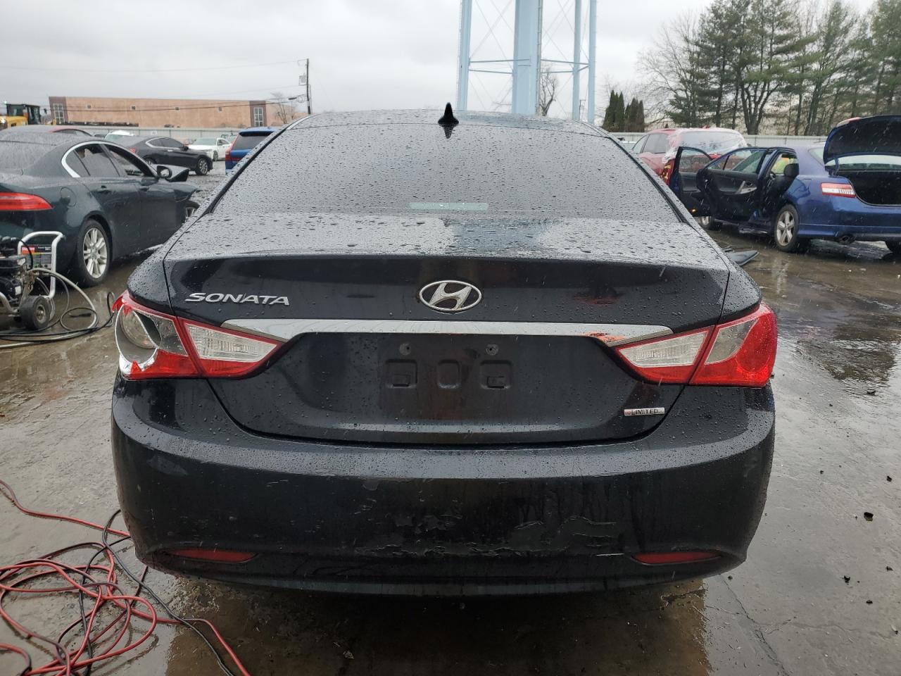 2011 Hyundai Sonata - Image 6