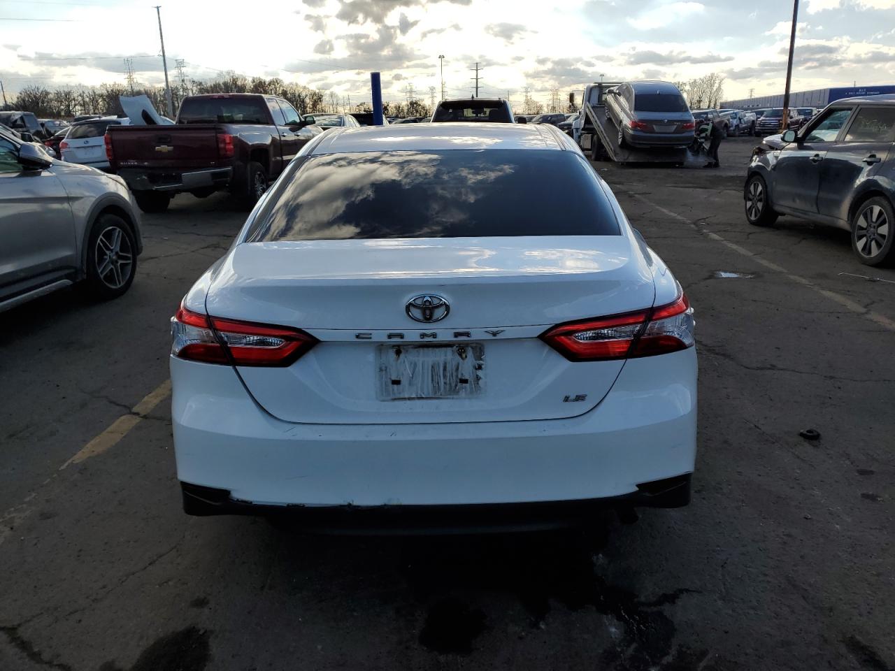 2018 Toyota Camry L VIN: 4T1B11HK1JU033399 Lot: 79812604