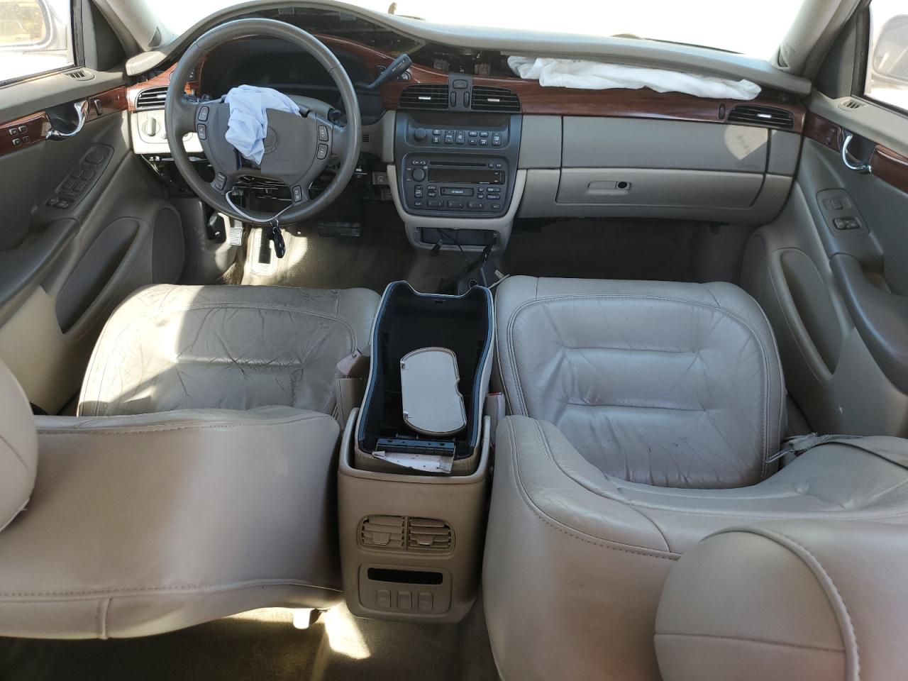2003 Cadillac De Ville - Image 8
