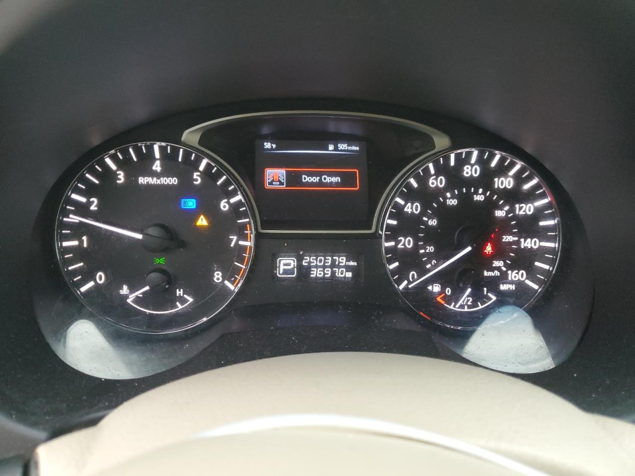 2015 Nissan Altima - Image 9