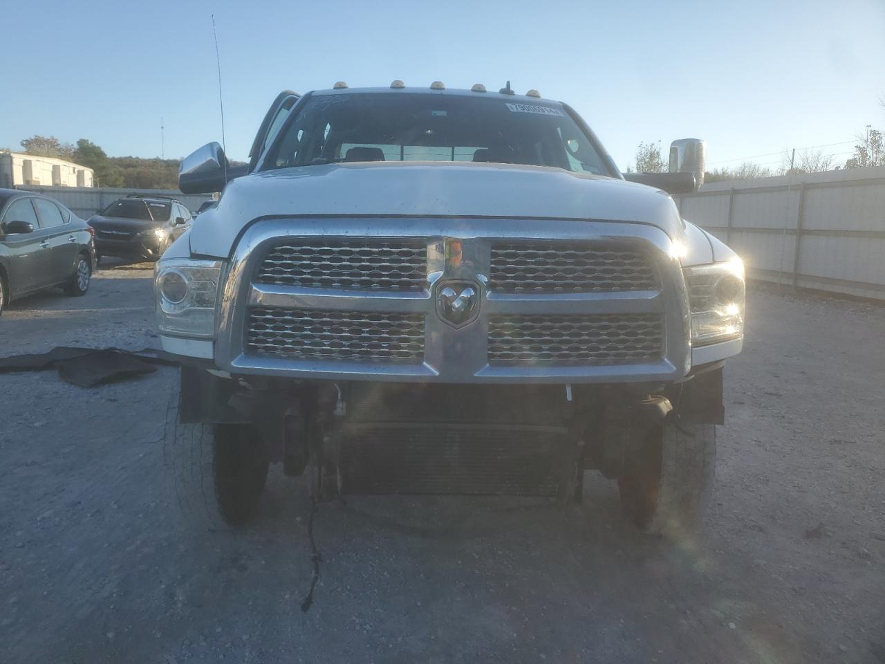2017 RAM 3500 - Image 5