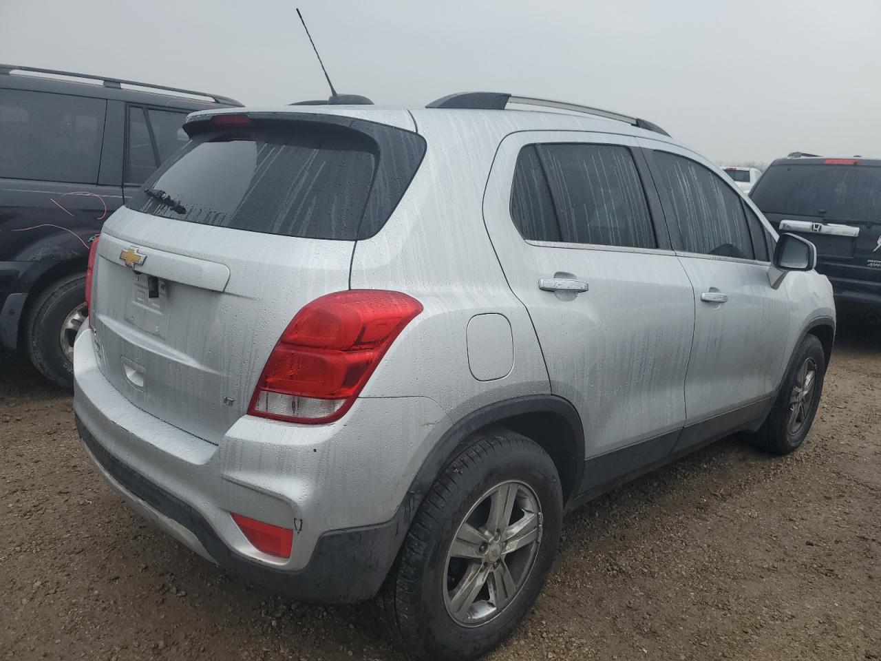 2018 Chevrolet Trax - Image 3