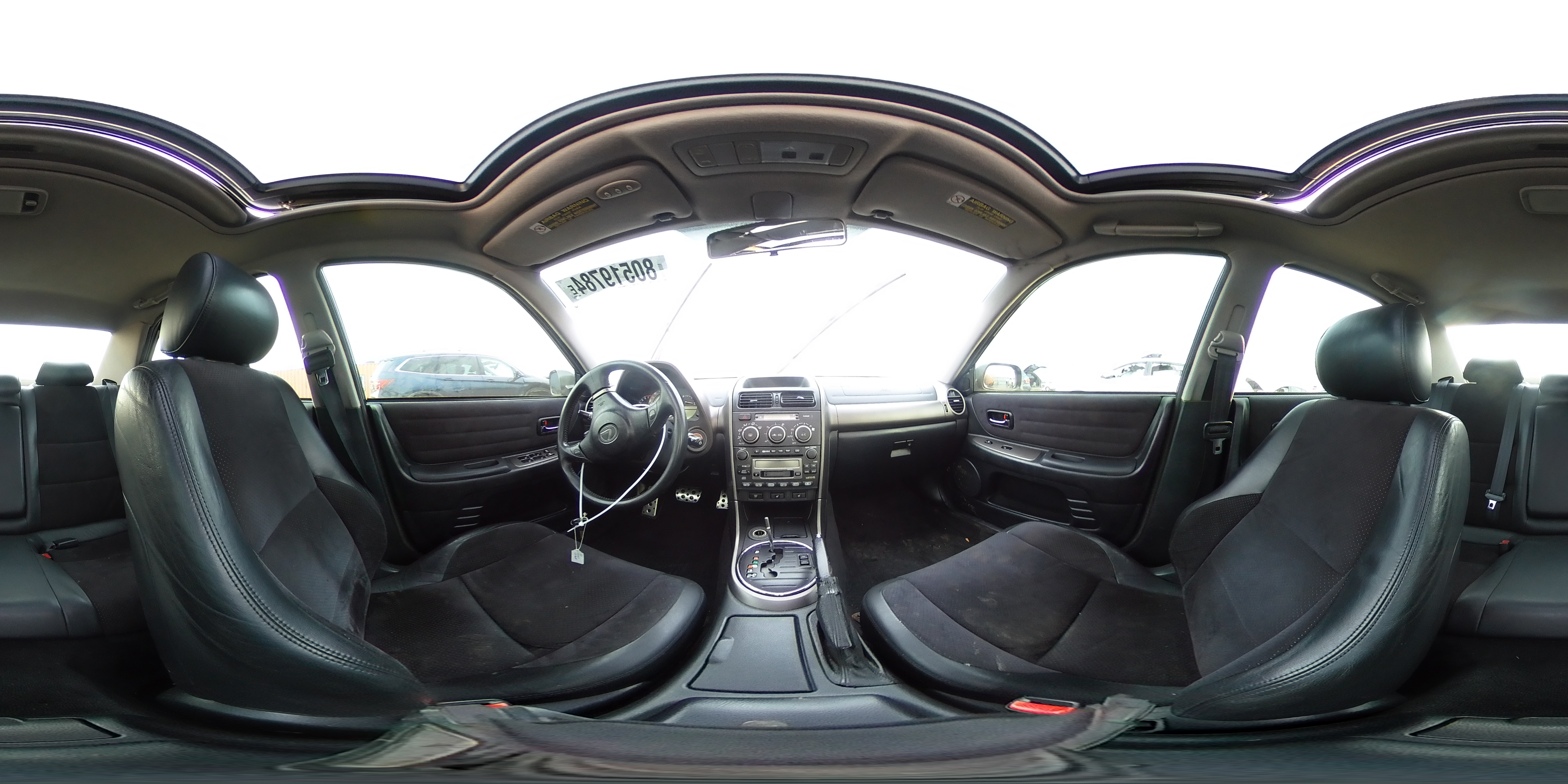 2001 Lexus IS - Image 12