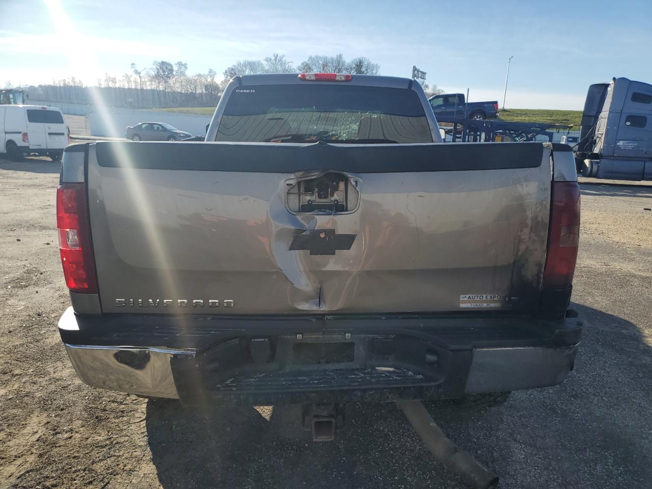 2007 Chevrolet Silverado - Image 6