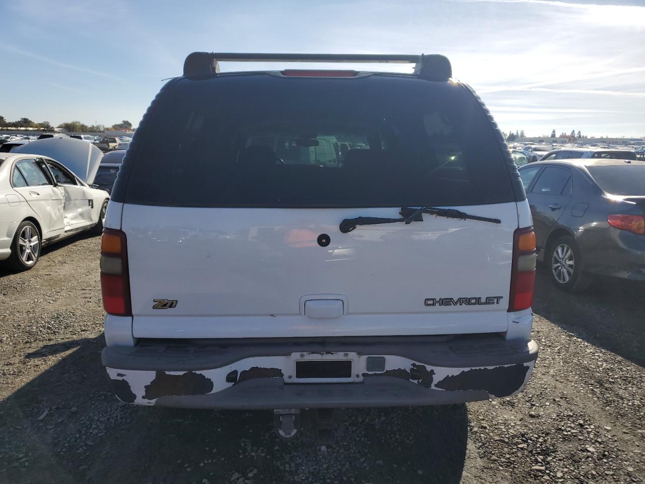 2001 Chevrolet Suburban - Image 6