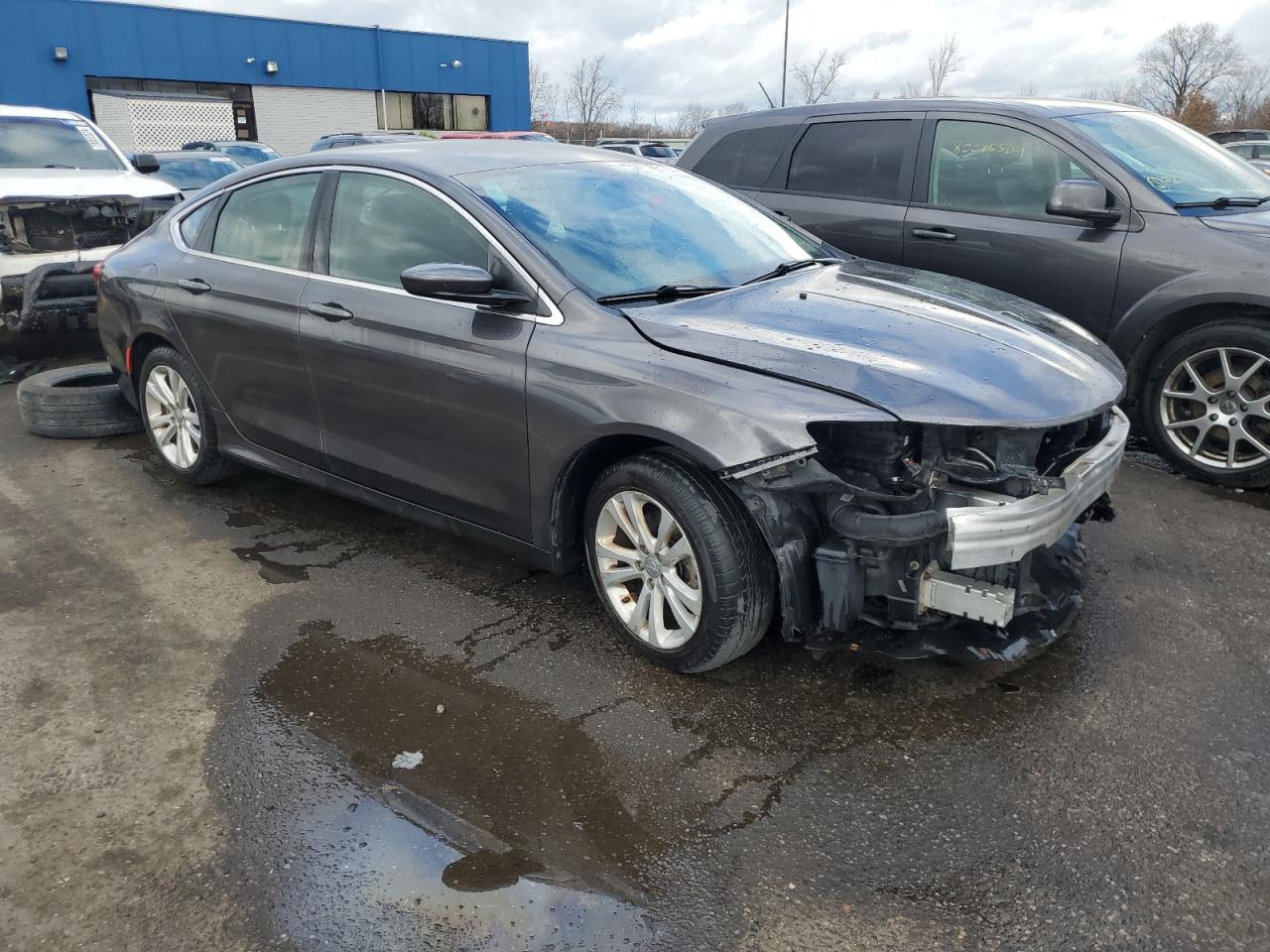 2015 Chrysler 200 - Image 4