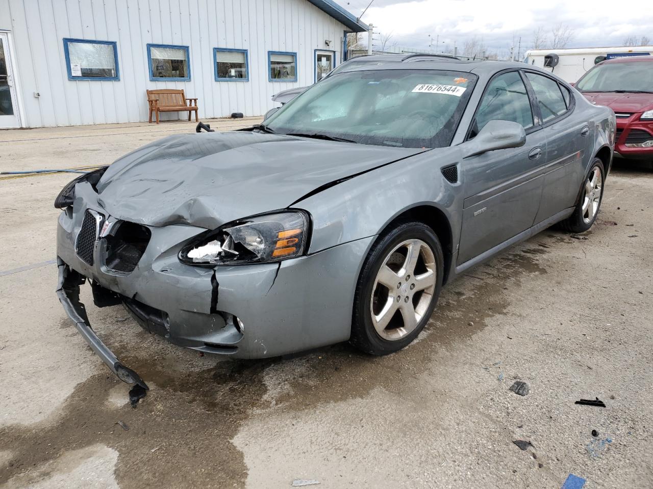 2008 Pontiac Grand Prix - Image 1