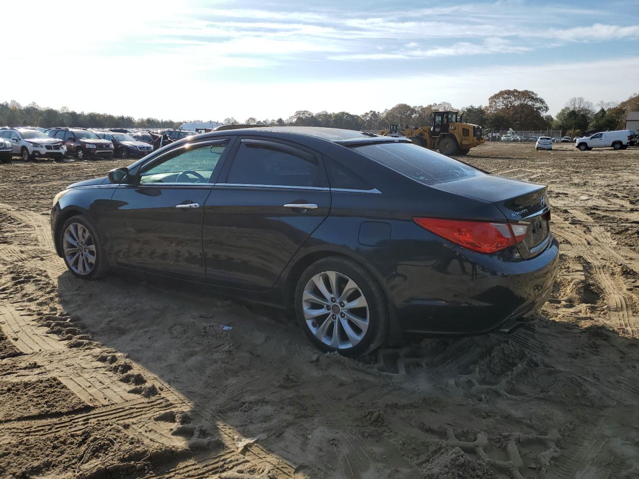 2012 Hyundai Sonata - Image 2