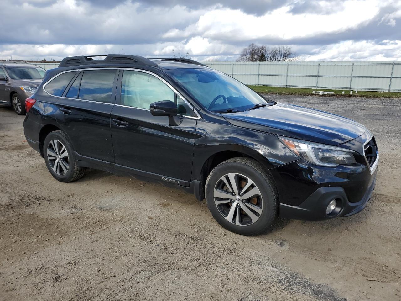 2018 Subaru Outback - Image 4