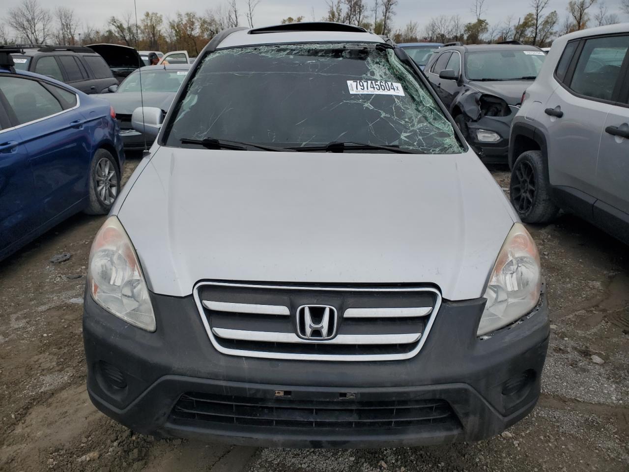2005 Honda CR-V - Image 5