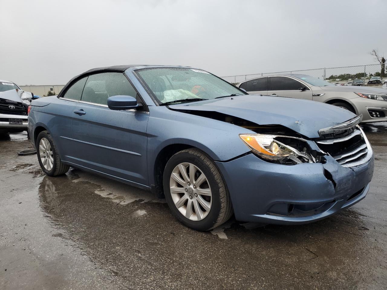 2011 Chrysler 200 Touring VIN: 1C3BC2EG5BN617387 Lot: 79390614