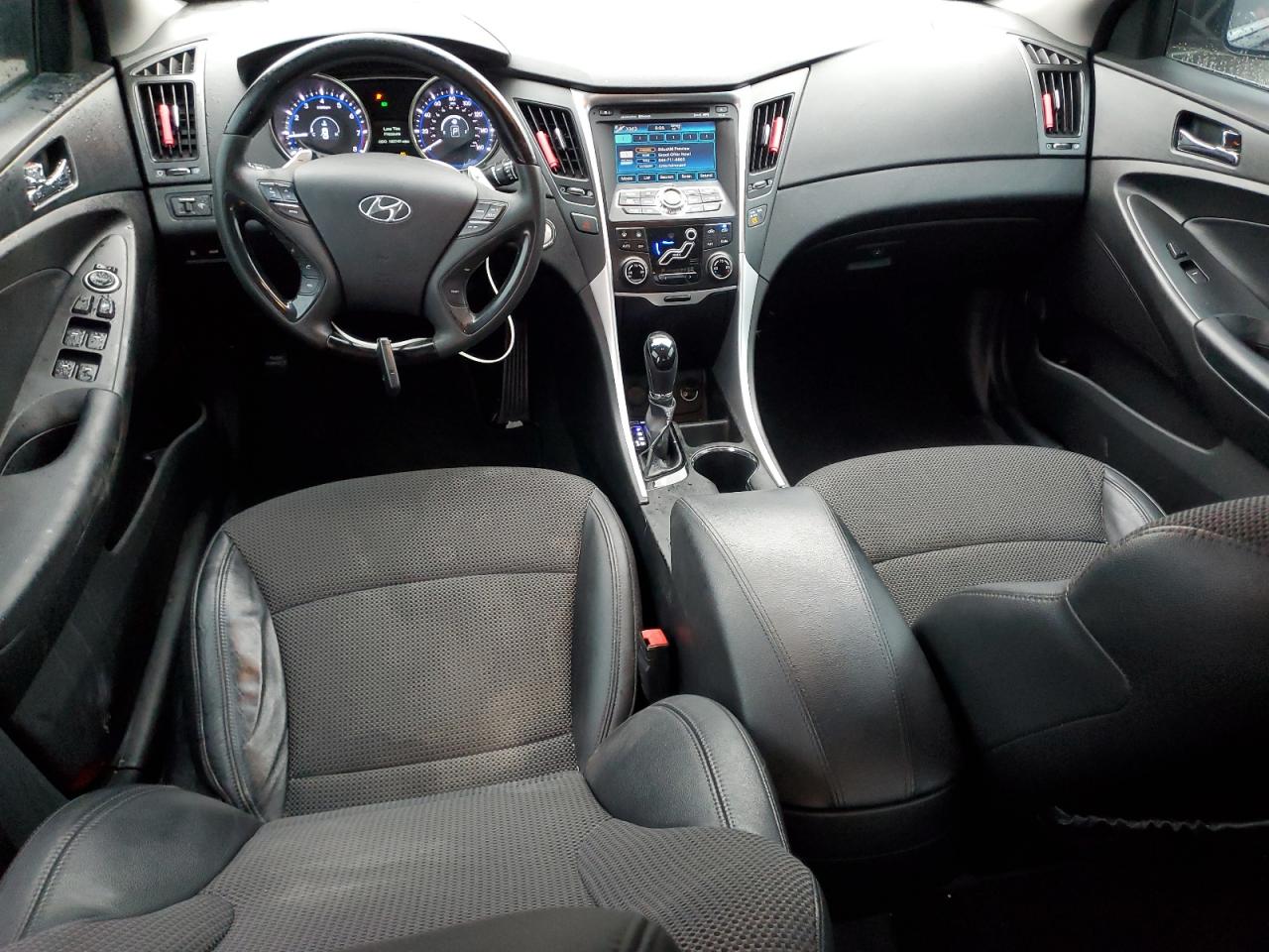 2011 Hyundai Sonata - Image 8