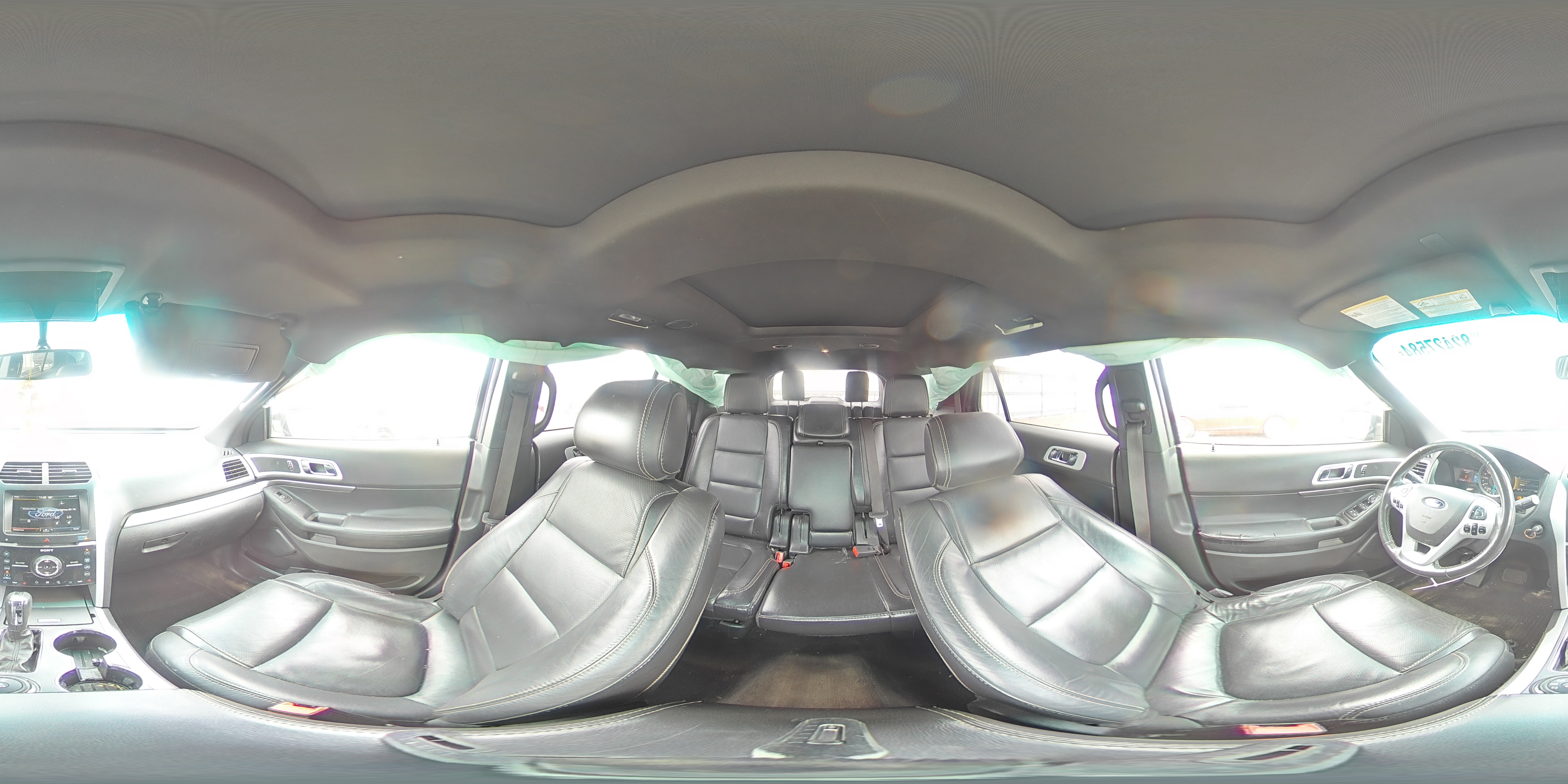 2015 Ford Explorer - Image 14