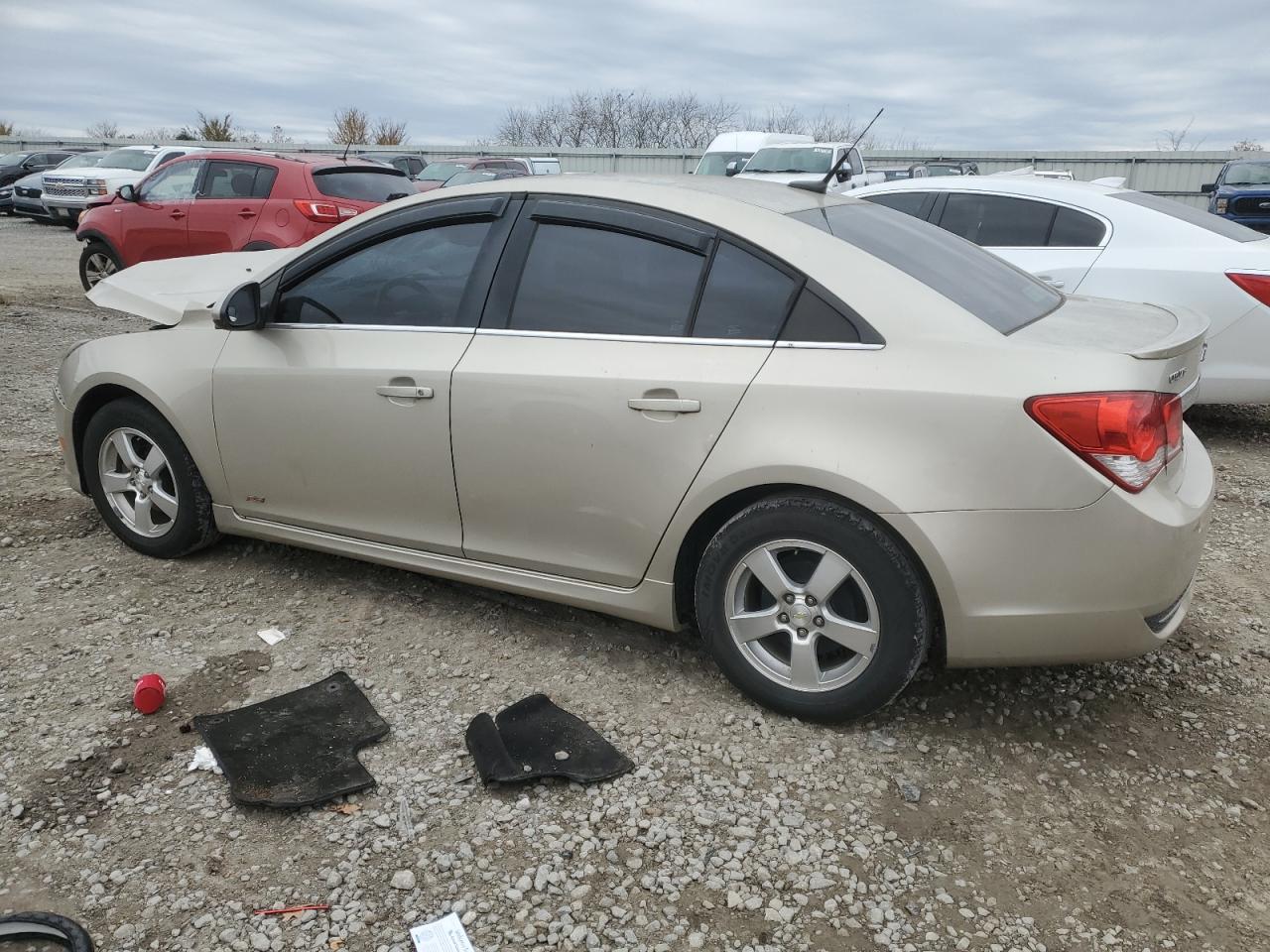 2014 Chevrolet Cruze - Image 2
