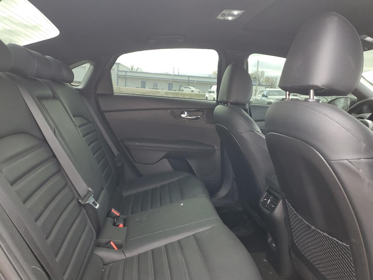 2023 Kia Forte - Image 10