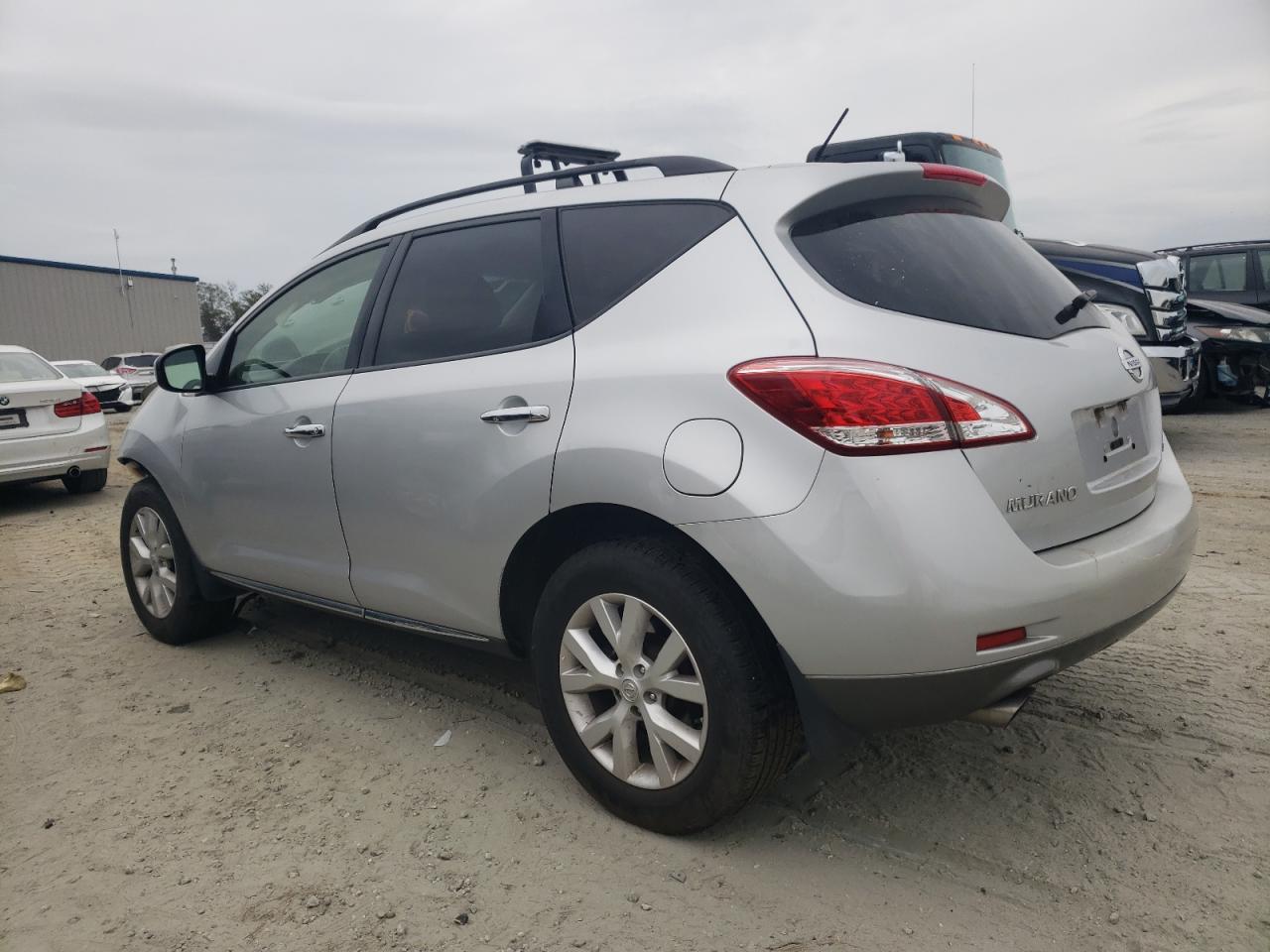 2012 Nissan Murano - Image 2