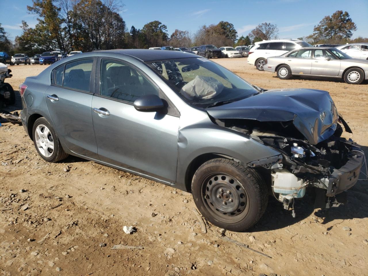 2012 Mazda 3 - Image 4