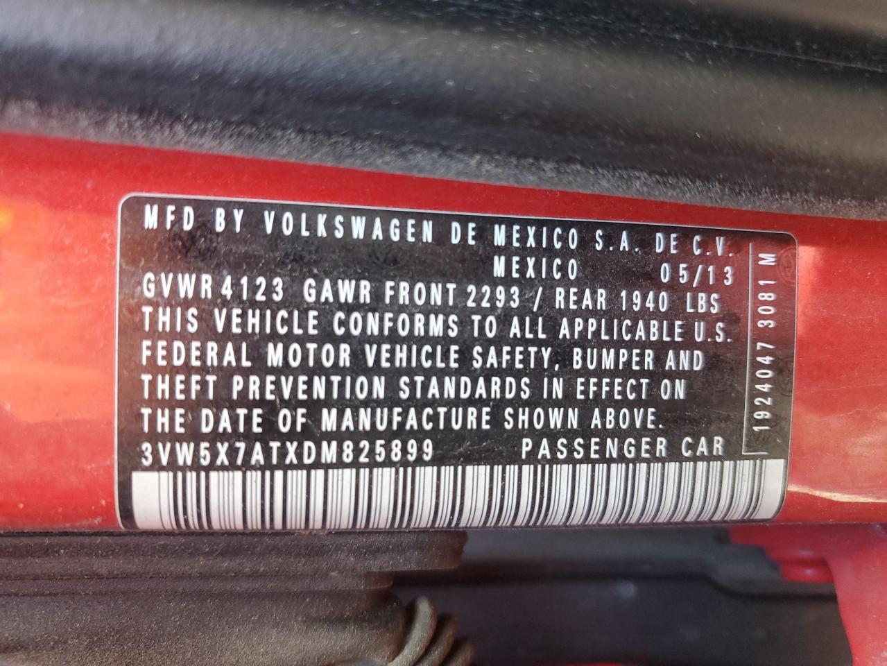 2013 Volkswagen Beetle - Image 14