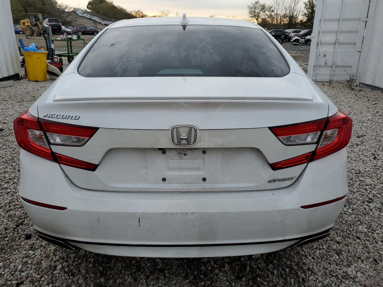 1HGCV1F37JA262178 HONDA ACCORD 2018