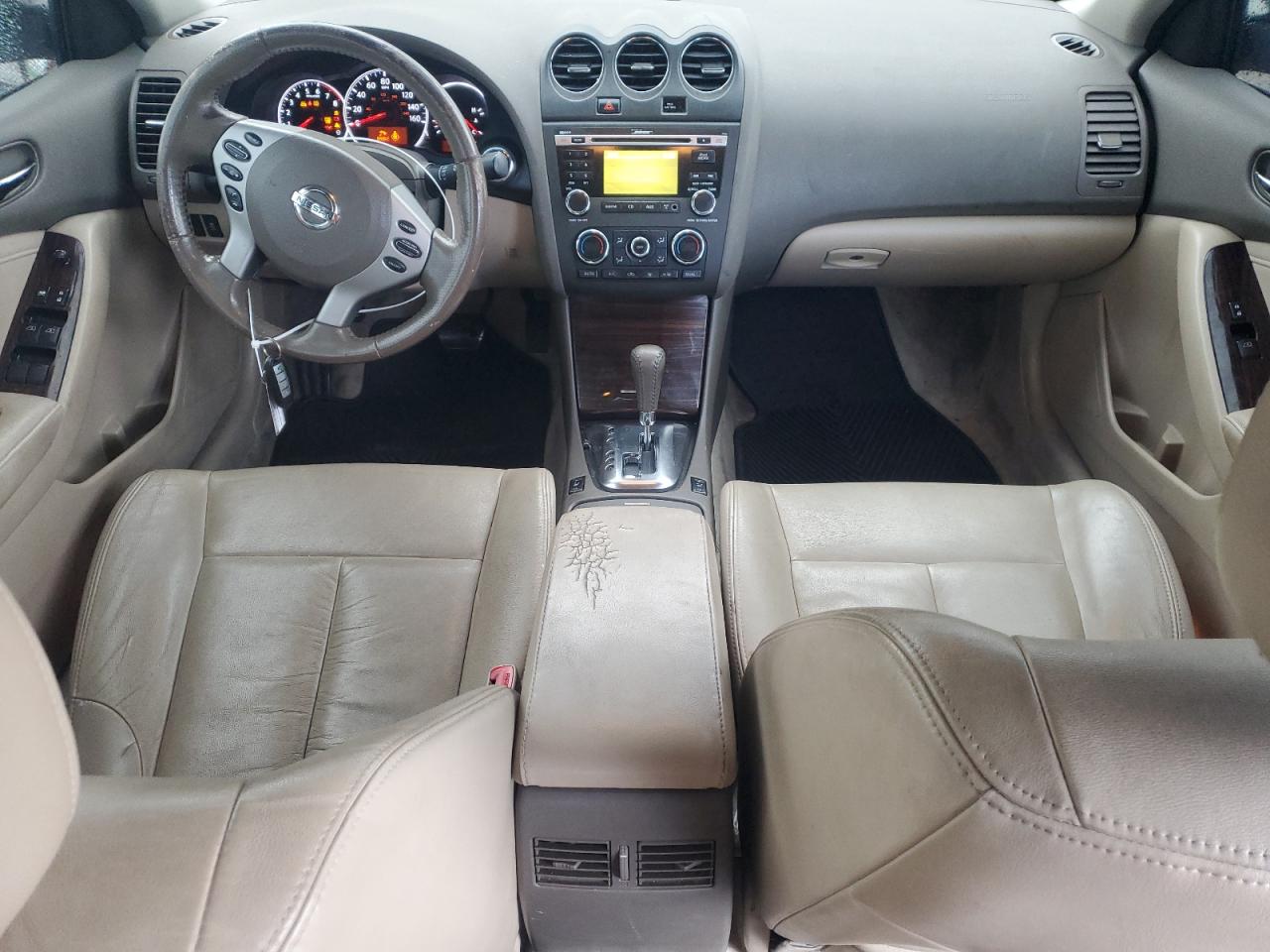2012 Nissan Altima - Image 8