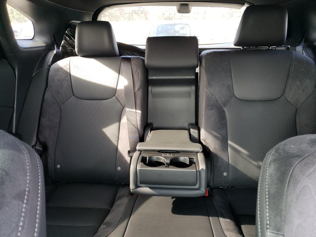 2024 Lexus RX - Image 10