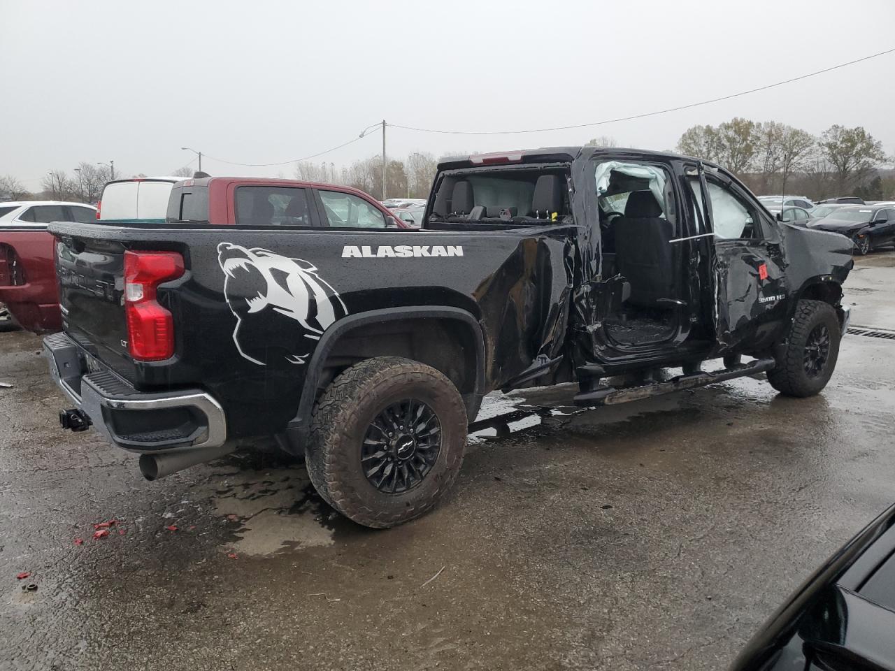2022 Chevrolet Silverado - Image 3