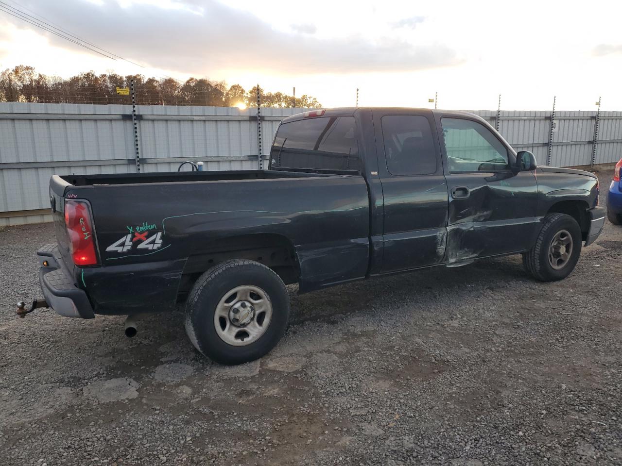 2004 Chevrolet Silverado K1500 VIN: 1GCEK19T14E172548 Lot: 81222554