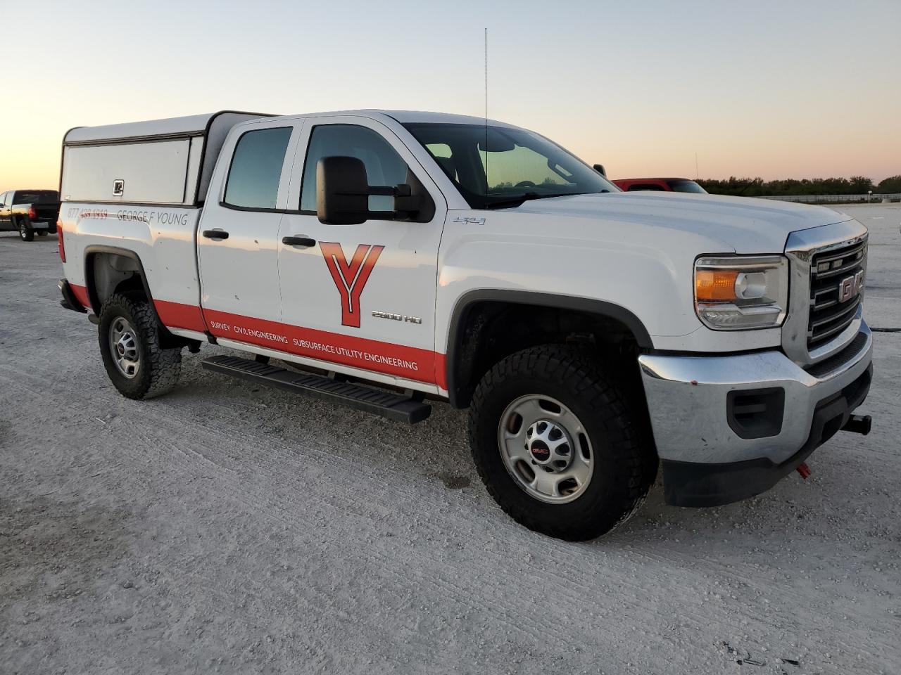 2017 GMC Sierra - Image 4