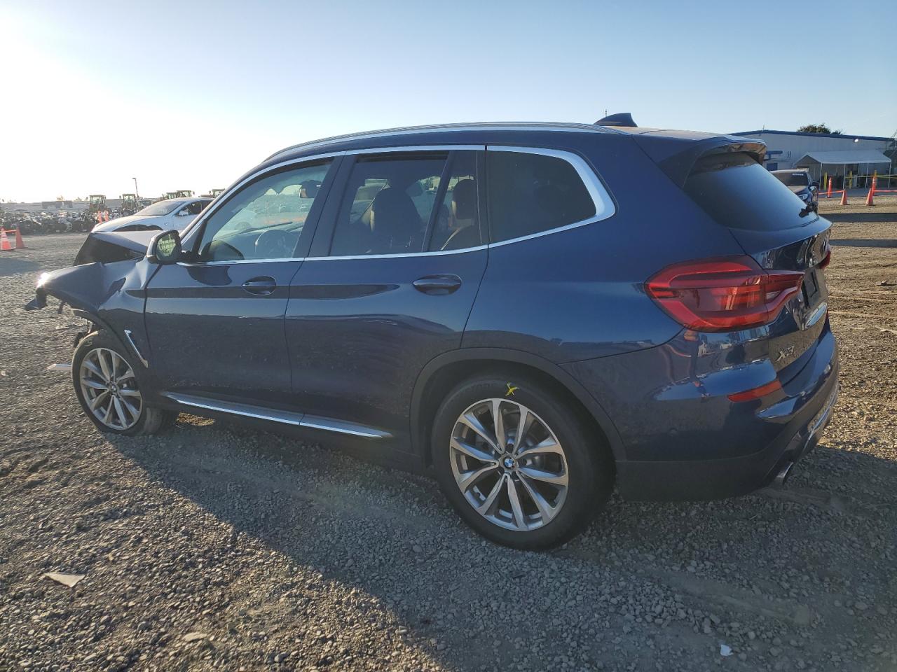 VIN 5UXTR7C5XKLF23774 2019 BMW X3 no.2