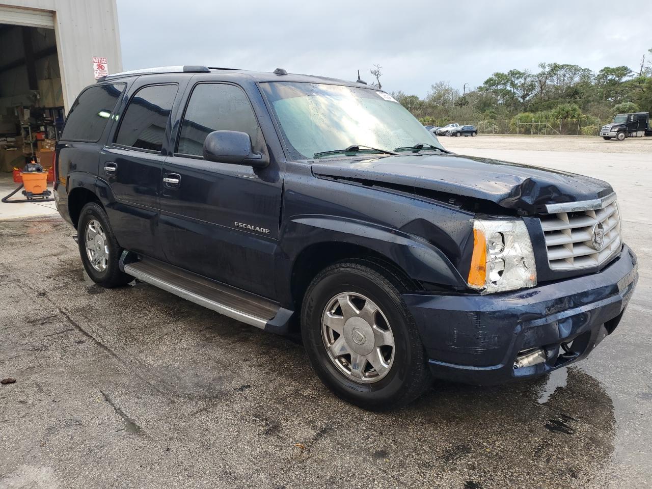 2005 Cadillac Escalade Luxury VIN: 1GYEC63T75R166955 Lot: 79534114