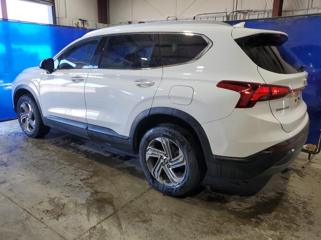 2023 Hyundai Santa Fe - Image 2