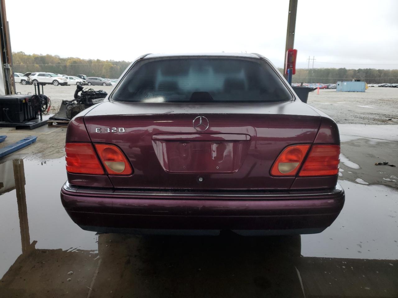 1998 Mercedes-Benz E 320 VIN: WDBJF65F7WA651470 Lot: 80839644