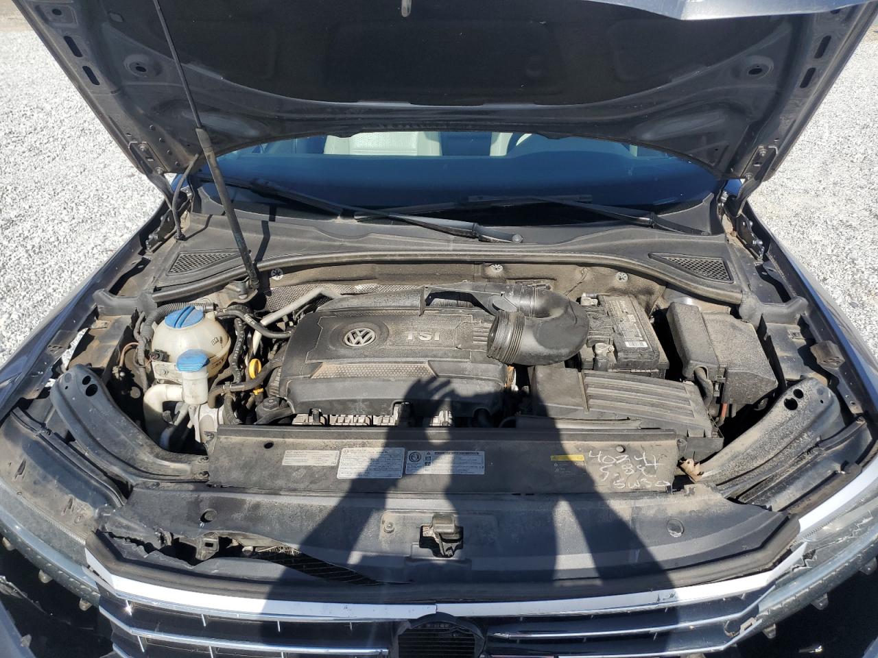 2016 Volkswagen Passat - Image 11