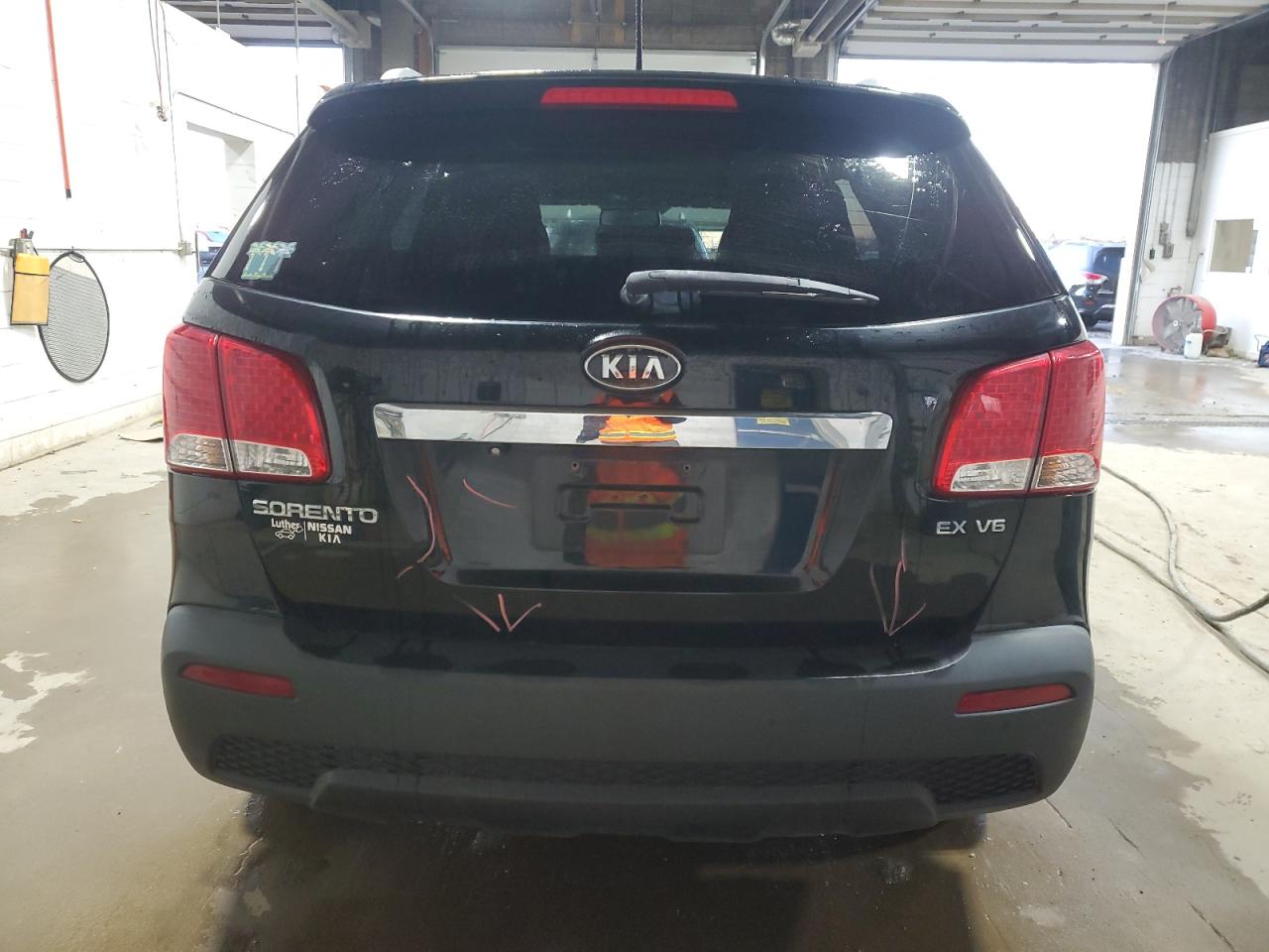 2011 Kia Sorento Ex VIN: 5XYKUDA2XBG043164 Lot: 79897864