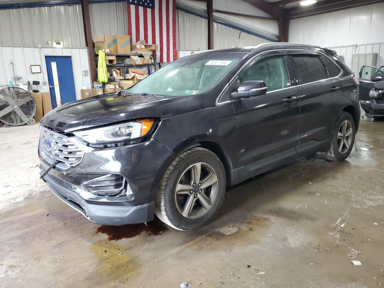 2019 Ford Edge - Image 1