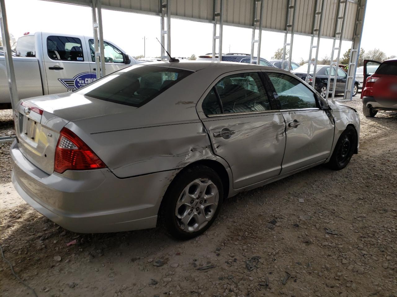 2011 Ford Fusion - Image 3