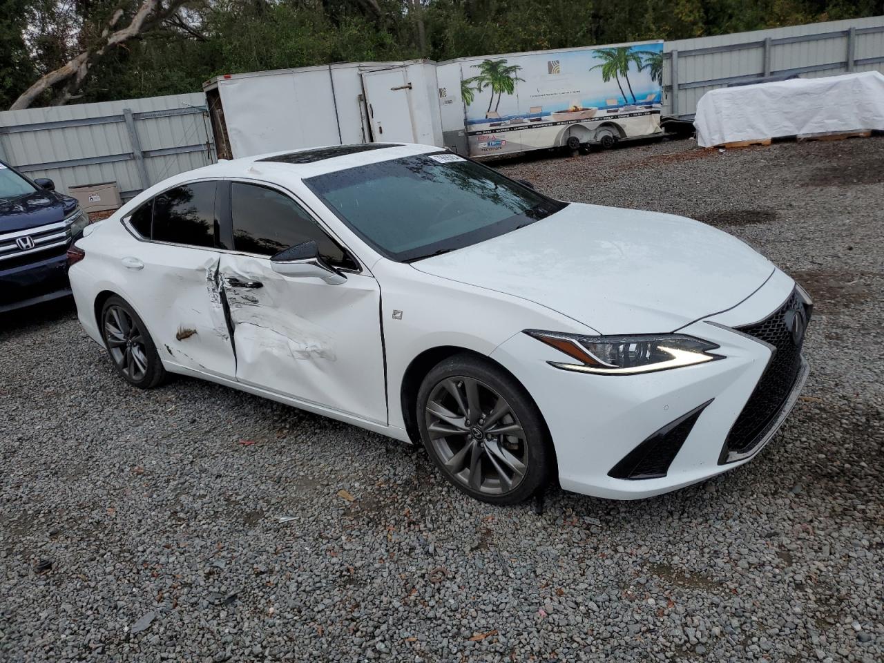 2021 Lexus ES - Image 4