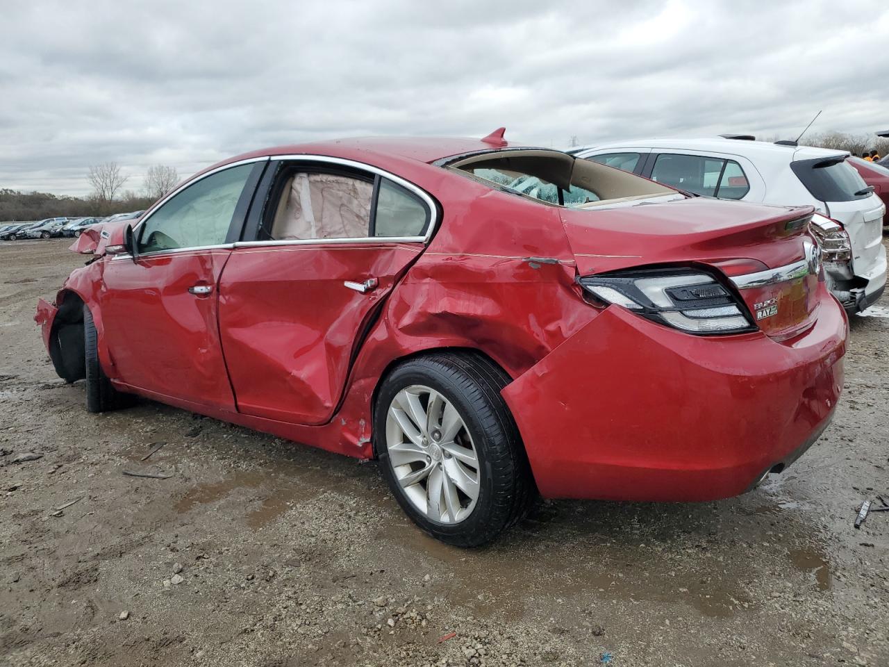 2014 Buick Regal - Image 2